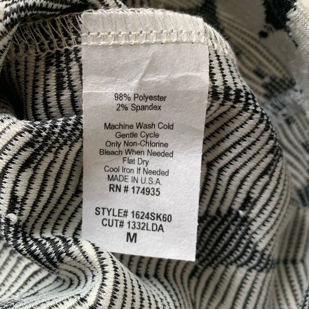 Renee C Leena Printed Skirt - Picture 6 of 6